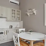 Maisonº11 3*